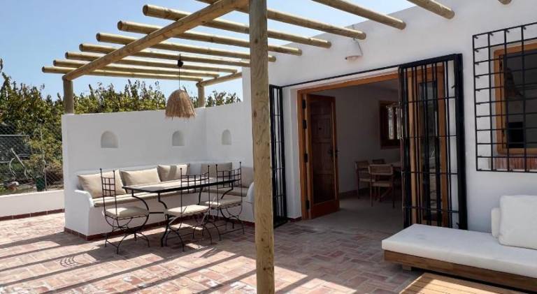 Vacation home with private pool, grill & patio | Good for workation — photo 5