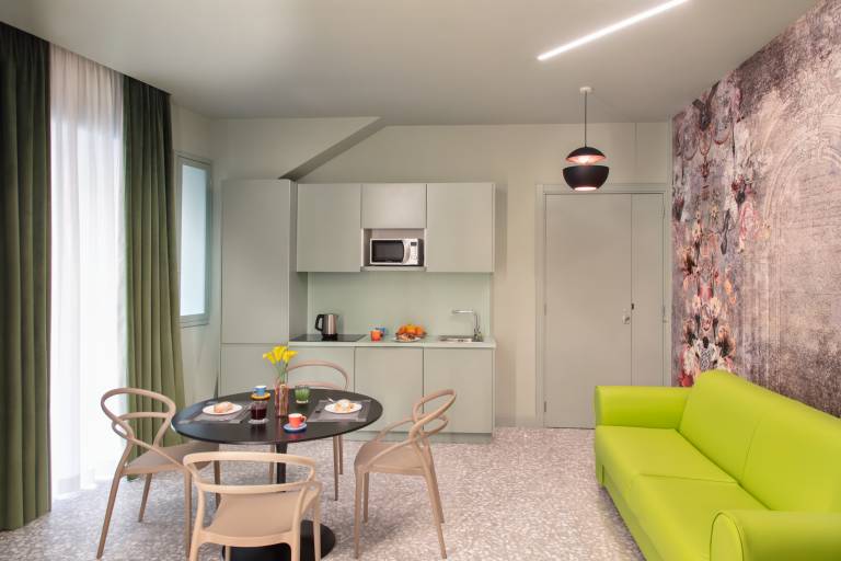 Child-friendly apartment | Close to Naples Cathedral | City view | Pet-friendly in Naples