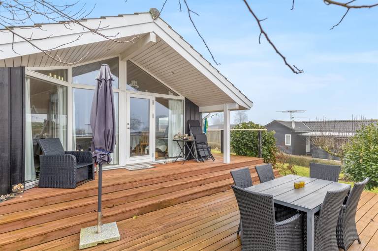 House with barbeque, yard & terrace | Sea view — photo 3