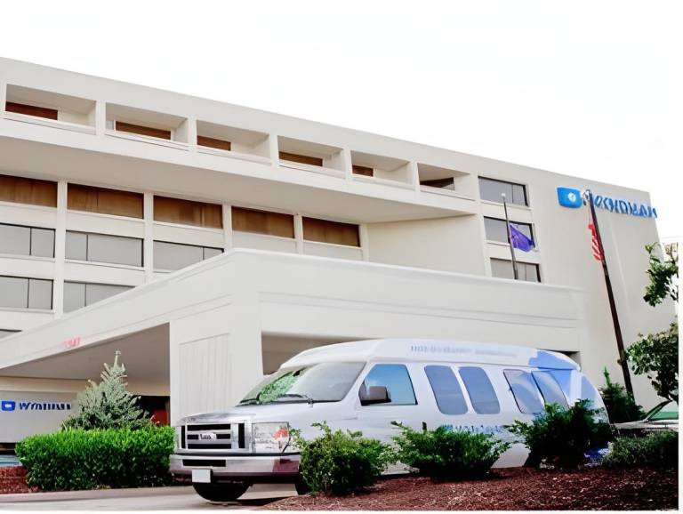 Wyndham Indianapolis Airport in Marion, IN