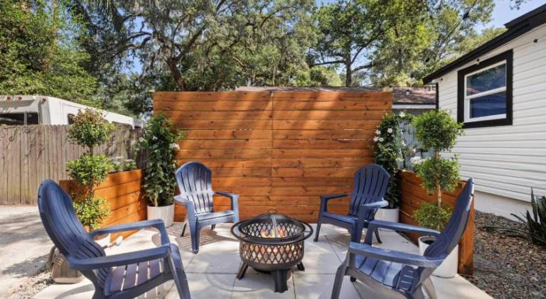 Vacation home with 1 room for 6 persons in Tampa, FL