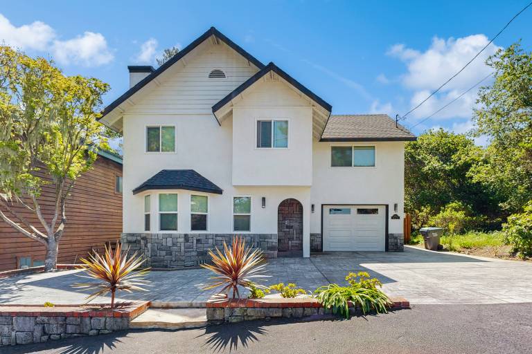 House  Cambria
