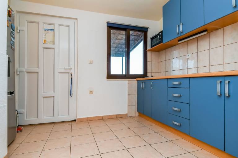 Rental apartment with BBQ & terrace | Sea view — photo 5