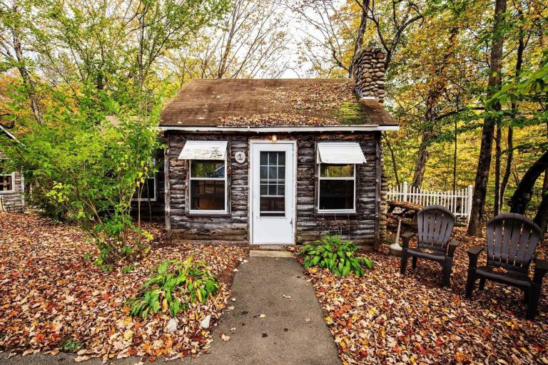 Cabin Lincoln
