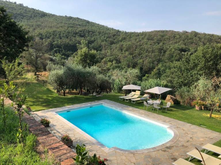Villa with private pool, barbecue & yard | Panoramic view — photo 4