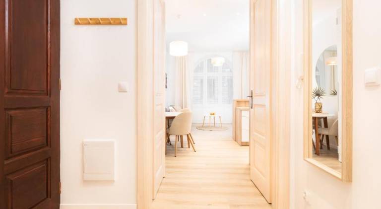 Kollataja Spacious Modern Apartment - by Upstairs — photo 3