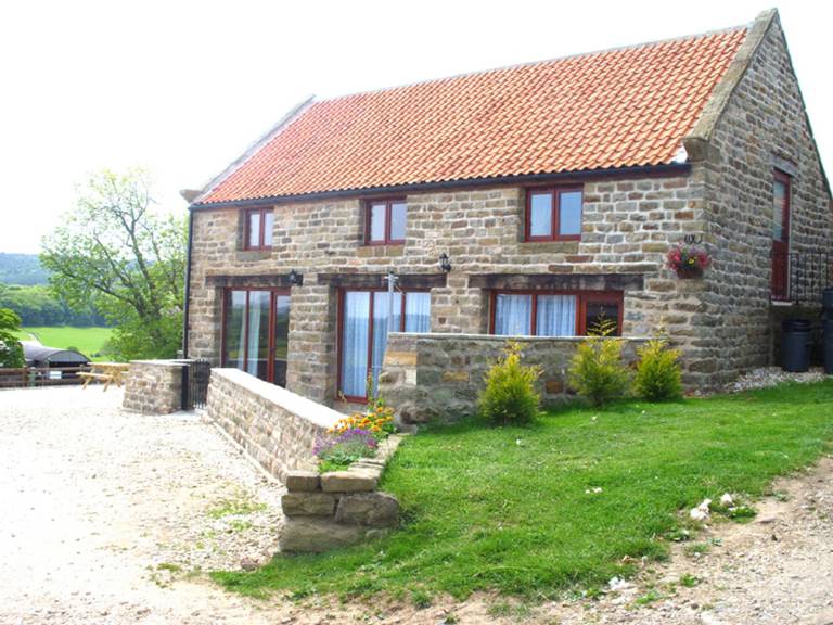Family-friendly cottage with garden | Pets allowed in Scarborough