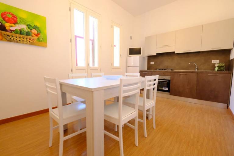 Rental apartment with 3 rooms for 6 persons — photo 2