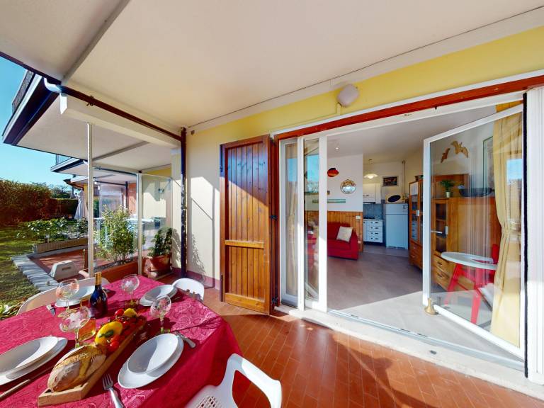 Wonderful holiday apartment with yard | Water view | Close to the beach | Pets are welcome — photo 4