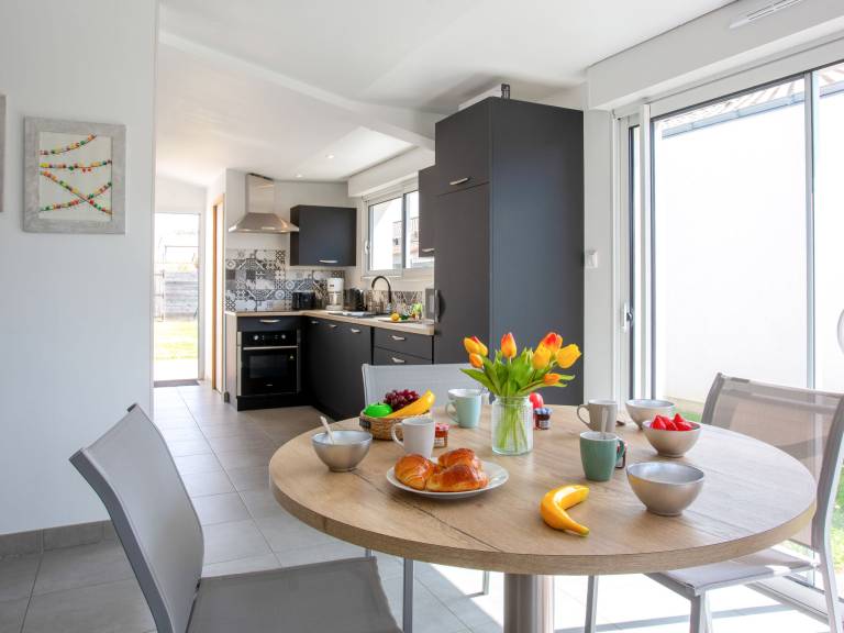 Fully equipped vacation home with terrace, garden & grill | Pets allowed — photo 2