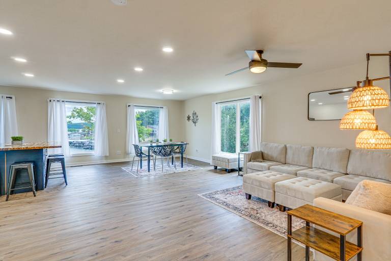 Kayaks, Boat Slip, & Game Room: Calm Cove Apt! — photo 5