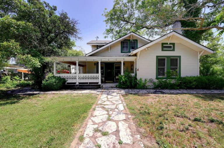 Bed and breakfast  Dripping Springs