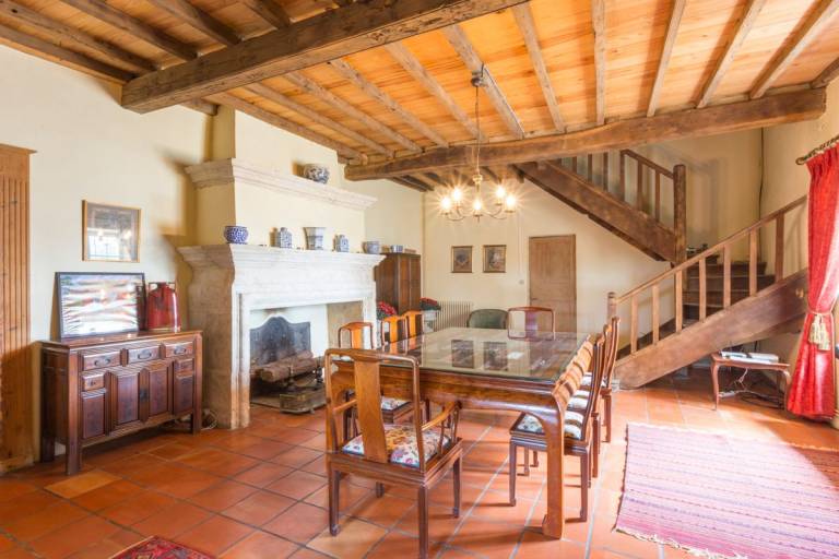 Family-oriented castle with terrace, private pool & yard | Dogs allowed — photo 5