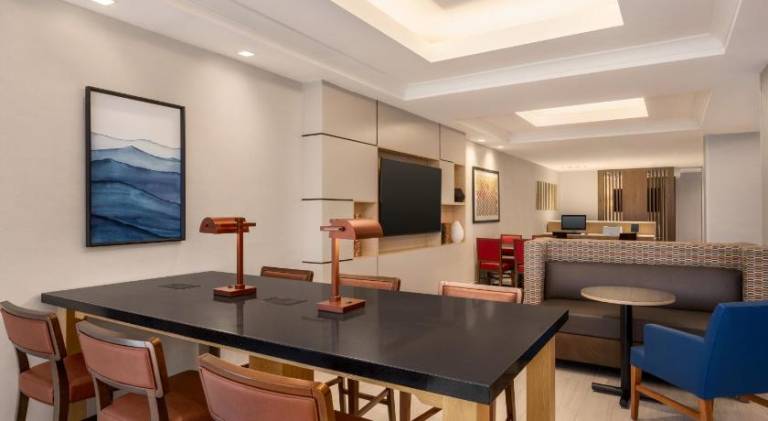 Holiday Inn Express Hotel & Suites Denver Airport By IHG — photo 3