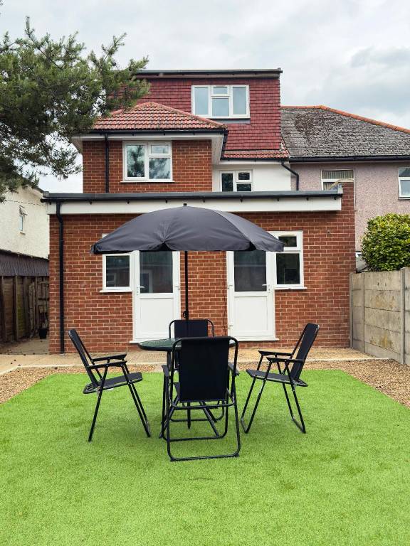 Heathrow Lodge B&B — photo 3