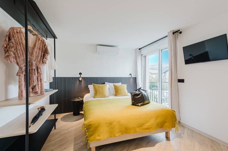 Aparthotel | City view | Suitable for remote work | Pets are welcome in Chambéry