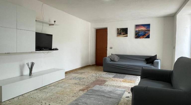 Wonderful rental apartment with patio & garden | Pet-friendly — photo 2