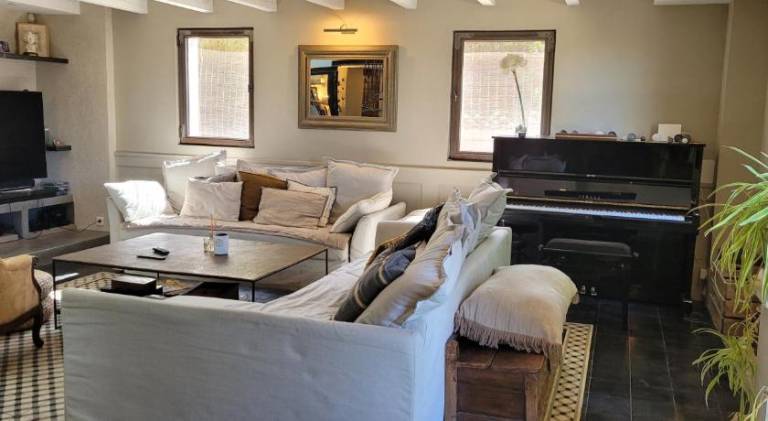 Villa with jacuzzi, grill & terrace — photo 4