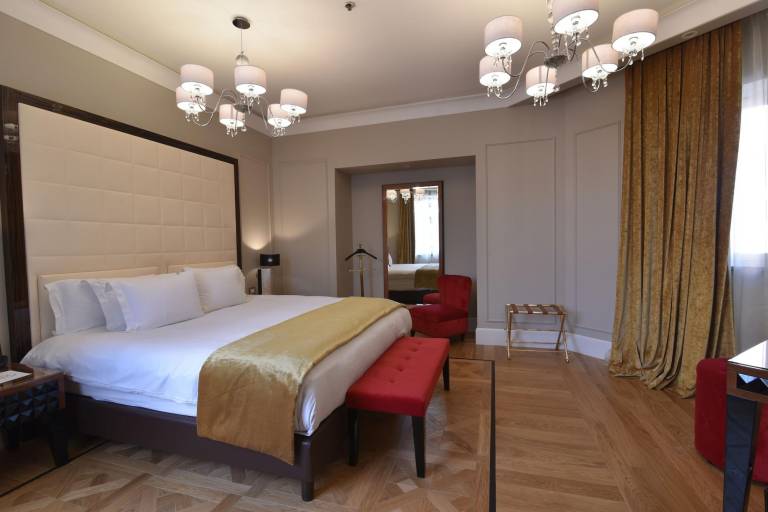 Grand Hotel Yerevan - Small Luxury Hotels of the World — photo 2
