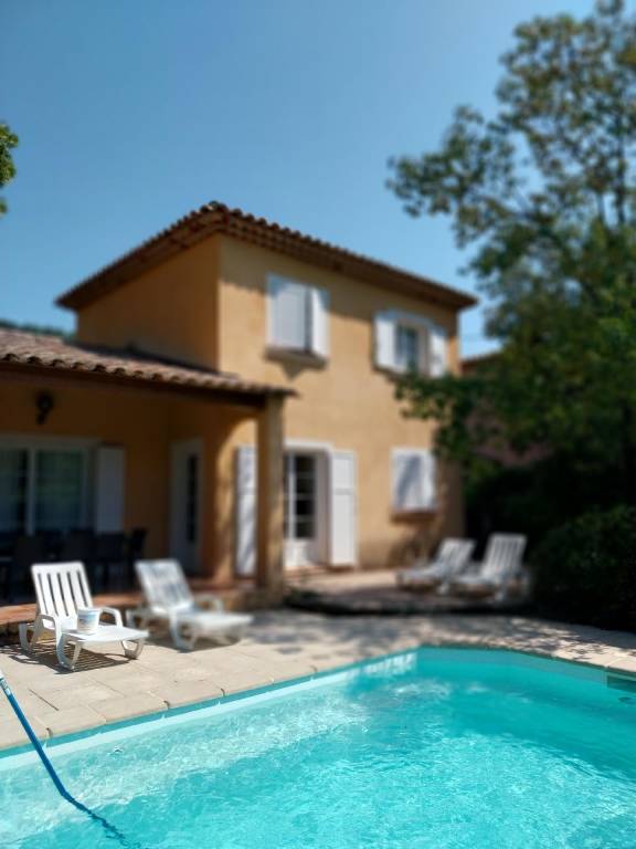 Maison de vacances  Callian