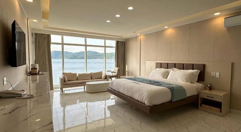 Luckytito Anilao Resort — photo 2