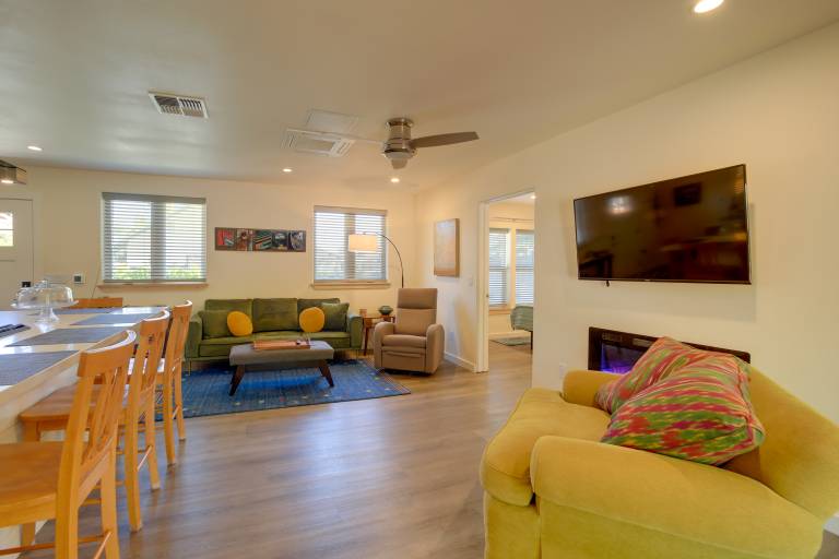 Old Town Cottonwood Cottage w/ Yard, Pets Welcome — photo 3