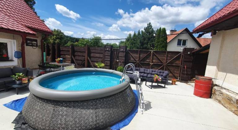 Chalet with hot tub, private pool & yard | Good for workation | Pets are welcome — photo 5