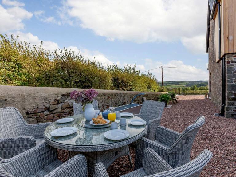 Fully equipped wonderful cottage with barbeque & yard | Dogs allowed — photo 4