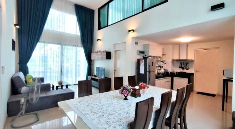 Villa with pool | Pets allowed in Rayong