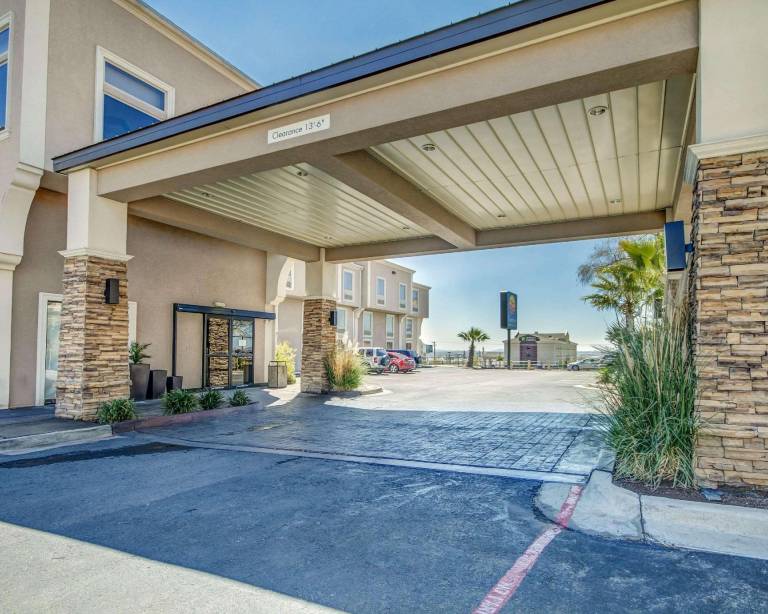 Comfort Inn & Suites El Paso I-10 Airport Area in El Paso, TX