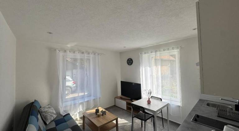 Holiday apartment with 1 room for 3 persons in Neuchatel
