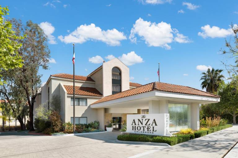 The Anza - A Calabasas Hotel in Woodland, CA