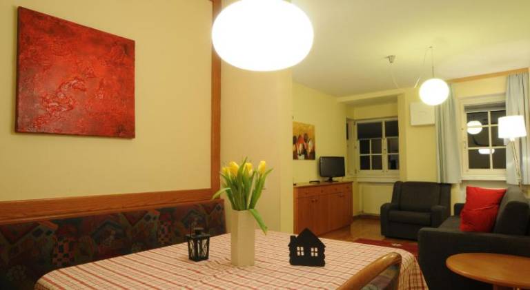 Rental apartment with 2 rooms for 5 persons — photo 3