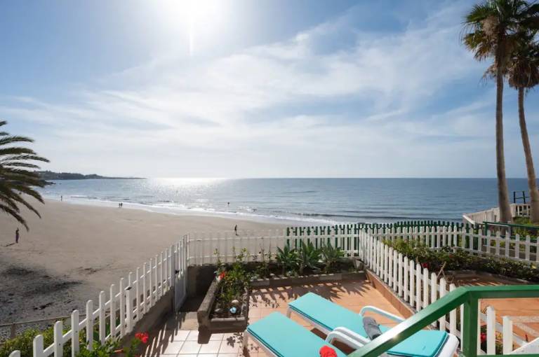 Apartment with fast internet & pool | Sea view — photo 2
