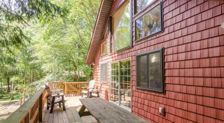 Vacation home with jacuzzi — photo 5
