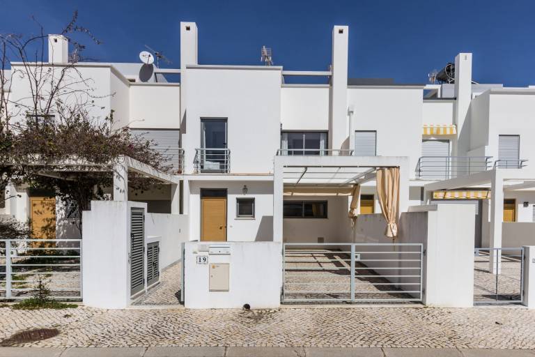 Casa  Manta Rota