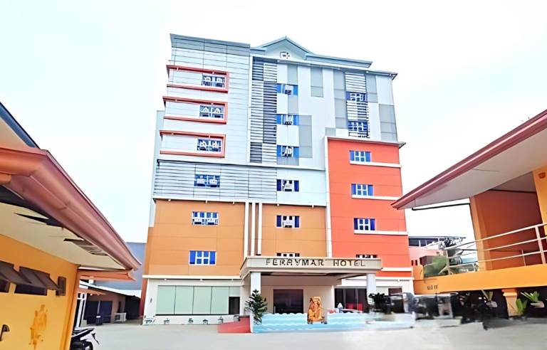 Ferrymar Hotel Iloilo in Iloilo