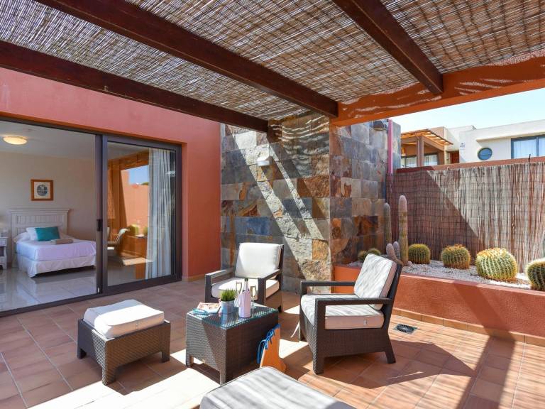 Fully equipped spacious house with terrace, garden & private pool | Mountain view | Dogs allowed — photo 4