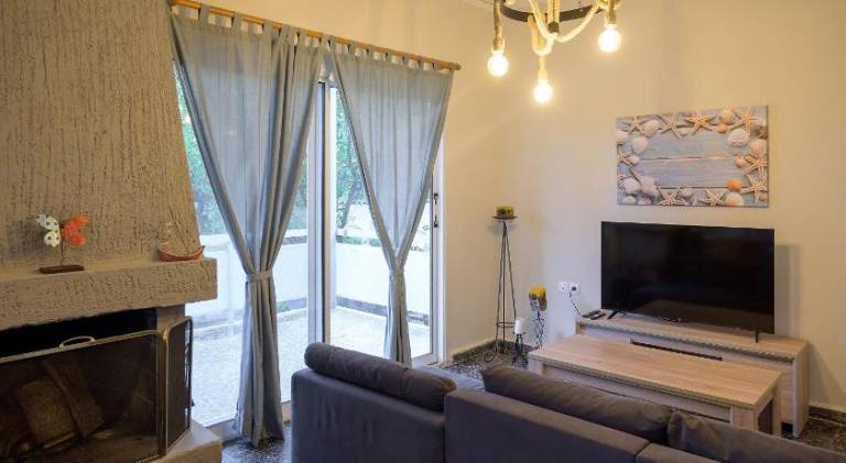 Διαμέρισμα Παραλία Αρτέμιδος