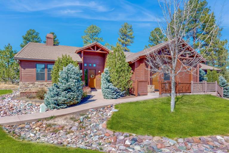 Golf, Trails & Lakes! Dog-Friendly Show Low Home — photo 3