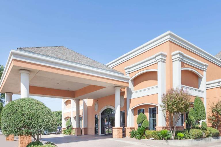 SureStay by Best Western Irving Grapevine DFW North in Irving, TX