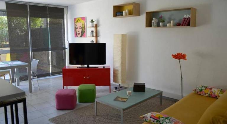 F3 climatise-terrasse 30 m2- Parking-Antigone in Montpellier