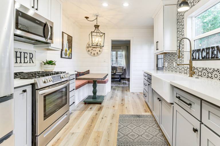 Steps to Lake Arrowhead Village: Chic Apartment — photo 4