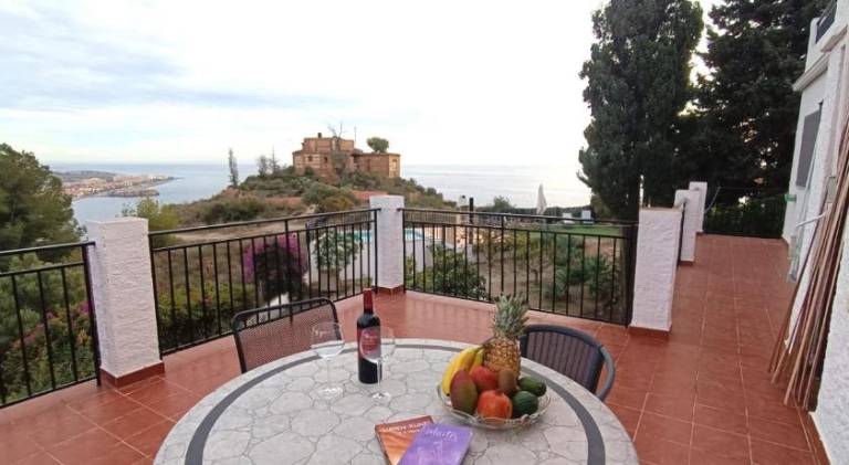 Fully equipped lovely vacation home with grill, private pool & yard | Pets are welcome — photo 5