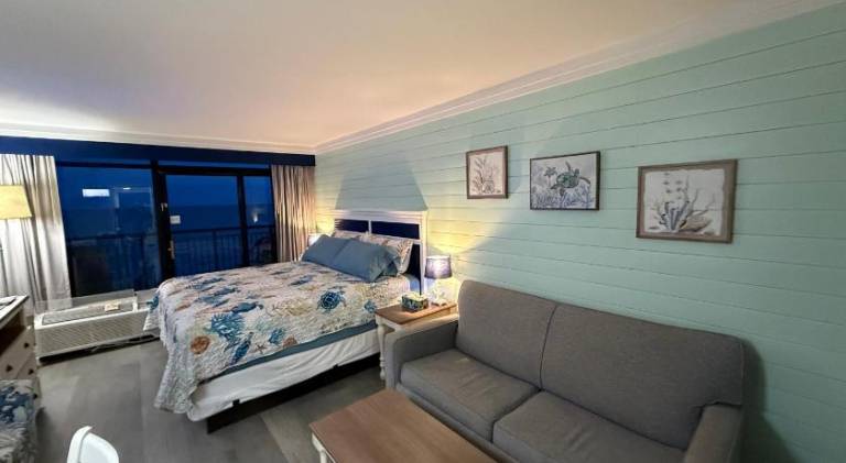 Grande Cayman 1BR Penthouse Patio Oceanfront Views in Myrtle Beach, SC