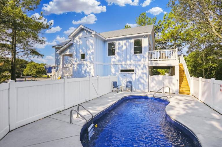 Dog Daze of Summer Pool and Dog Friendly Soundside in Outer Banks, NC