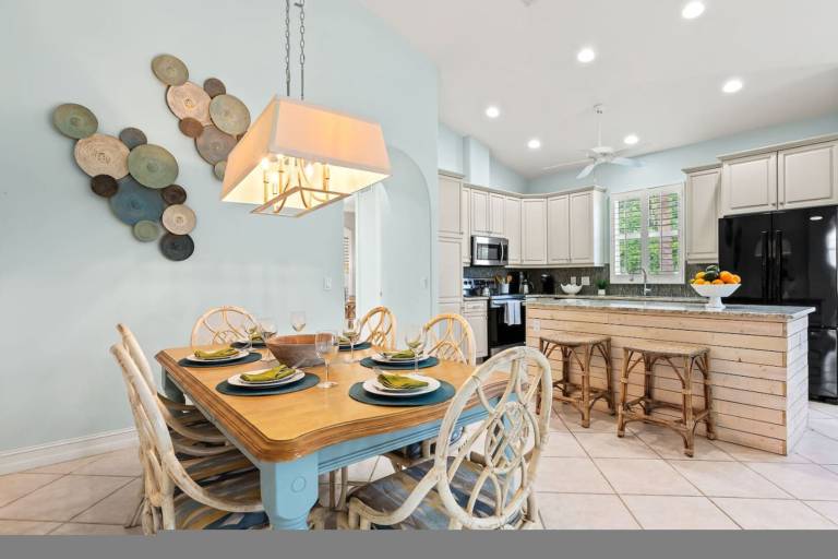 House Pelican Bay