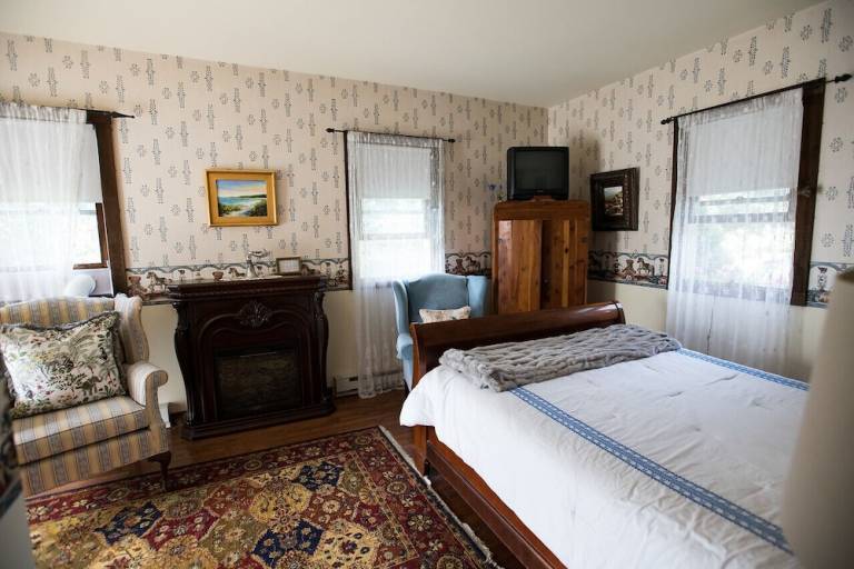 Bed and breakfast  Newport