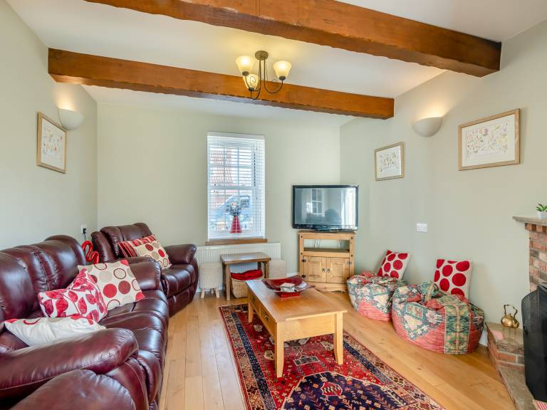 Child-friendly cottage with barbeque & garden | River view | Beach nearby | Pets are welcome — photo 3