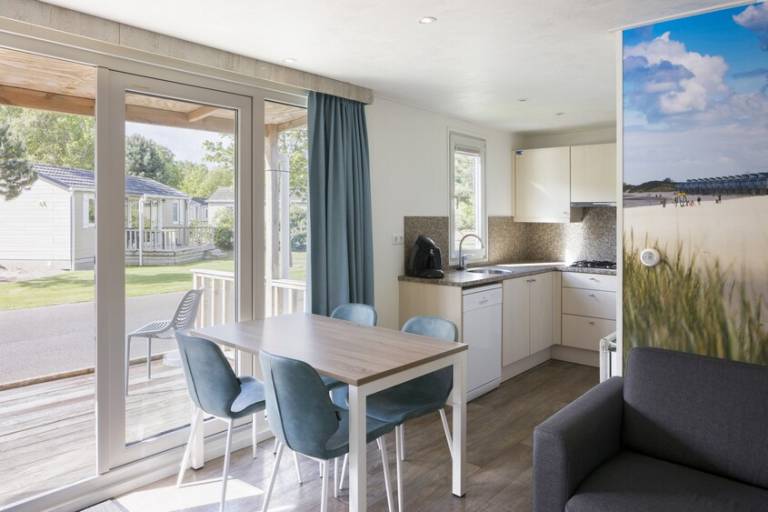 Family-friendly beautiful chalet with yard, terrace & heated pool | Close to the beach | Pets are welcome — photo 4